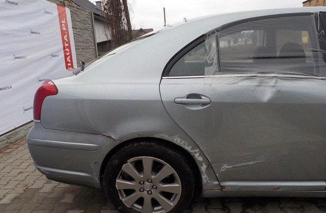 Toyota Avensis cena 10900 przebieg: 173307, rok produkcji 2009 z Baranów Sandomierski małe 379